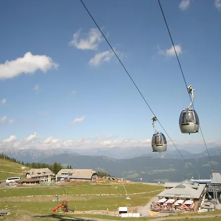 In St Stefan Nahe Nassfeld Skigebiet Tratten